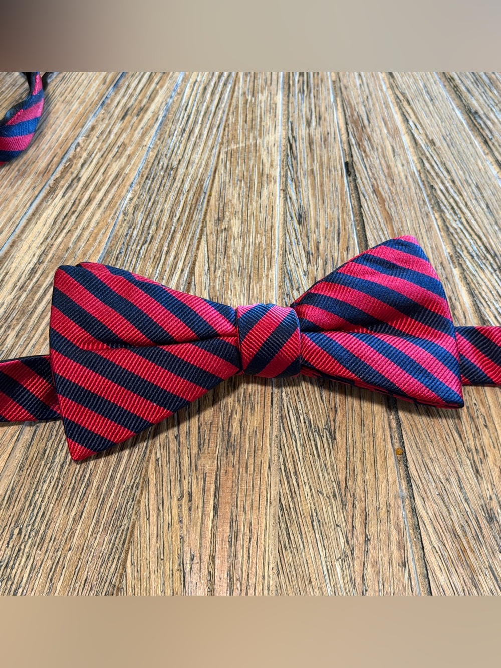 Saddlebred 100% Silk Bow Tie Red Navy Stripe Self Tie Adjustable